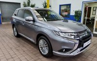 USED 2020 20 MITSUBISHI OUTLANDER 2.4 PHEV DYNAMIC 5d 222 BHP APP BASED SAT NAV REAR VIEW CAMERA LEATHER HEATED SEATS 1 OWNER LONDON PCO COMPLIANT