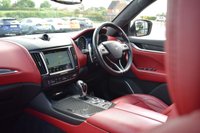USED 2017 67 MASERATI LEVANTE 3.0 S 5d 424 BHP PAN ROOF / H&K / SOFT CLOSE