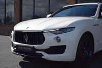 USED 2017 67 MASERATI LEVANTE 3.0 S 5d 424 BHP PAN ROOF / H&K / SOFT CLOSE