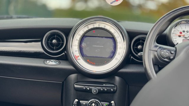 View our MINI CONVERTIBLE