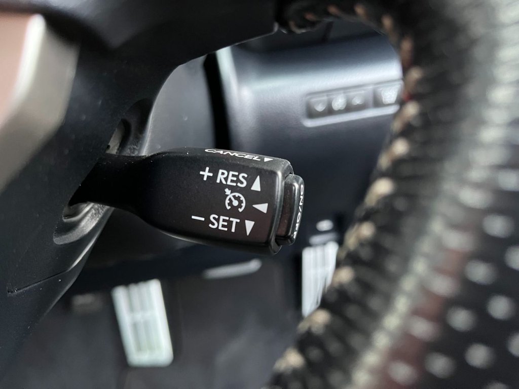 USED 2016 66 LEXUS RC 2.5 300H F SPORT 2d 178 BHP 