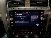 USED 2017 67 VOLKSWAGEN GOLF 1.0L SE NAVIGATION TSI BLUEMOTION TECHNOLOGY 5d 109 BHP Urano Grey, Nav, P/Sensors