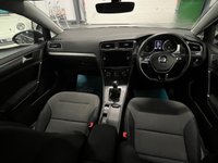 USED 2017 67 VOLKSWAGEN GOLF 1.0L SE NAVIGATION TSI BLUEMOTION TECHNOLOGY 5d 109 BHP Urano Grey, Nav, P/Sensors