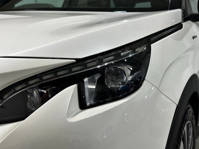 View our PEUGEOT 3008