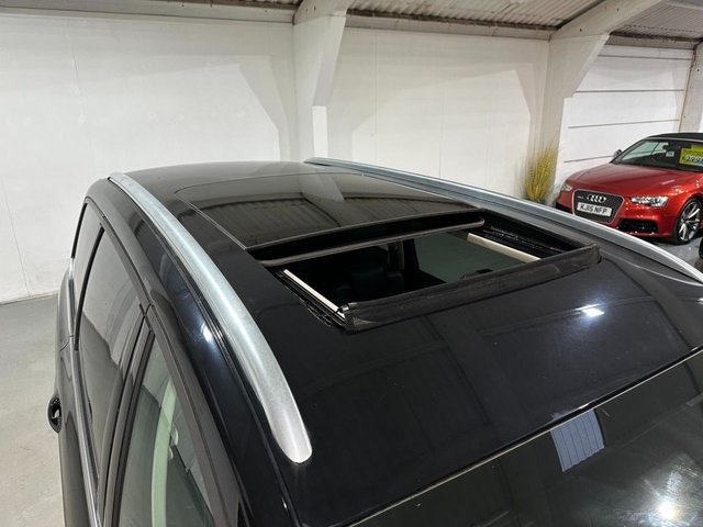 View our FORD GALAXY