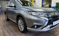 USED 2020 70 MITSUBISHI OUTLANDER 2.4 PHEV DESIGN 5d 222 BHP APP SAT NAV ANDROID APPLE CARPLAY REAR VIEW CAMERA HEATED SEATS 1 OWNER MITSUBISHI WARRANTY TILL SEPT 2025