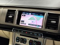 USED 2015 15 JAGUAR XF 3.0 D V6 S PORTFOLIO 4d AUTO 275 BHP SALOON