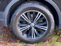 USED 2018 68 VOLKSWAGEN TIGUAN 2.0 SE NAVIGATION TDI DSG 5d 148 BHP 2018/68reg VW TIGUAN 2.0 TDi SE 5DR NAVIGATION SUV - 38,189 MILES ONLY - SERVICE HISTORY - DSG AUTOMATIC GEARBOX - CAR NET APP CONNECTIVITY - DISCOVER NAVIGATION / INFOTAINMENT SYSTEM - AUTO TRADER RETAIL RATING 75/100  - 12 MONTHS FREE WARRANTY / BREAKDOWN RECOVERY INCLUDED