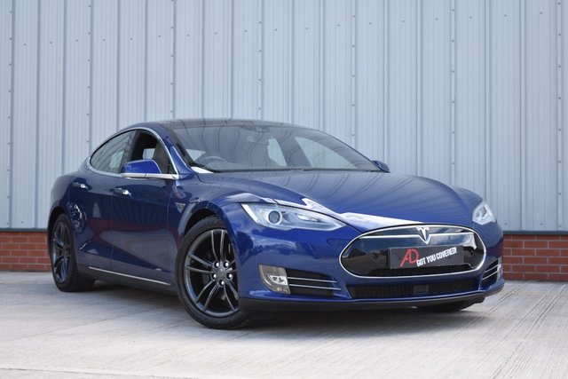2015 65 Tesla Model S 85D 5d 517 BHP