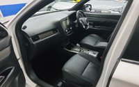 USED 2020 20 MITSUBISHI OUTLANDER 2.4 PHEV DYNAMIC SAFETY 5d 222 BHP 4WD APP SAT NAV LEATHER HEATED SEATS REAR VIEW CAMERA PARKING SENSORS 1 OWNER MITSUBISHI WARRANTY TILL MARCH 2025