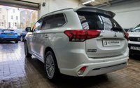 USED 2020 20 MITSUBISHI OUTLANDER 2.4 PHEV DYNAMIC SAFETY 5d 222 BHP 4WD APP SAT NAV LEATHER HEATED SEATS REAR VIEW CAMERA PARKING SENSORS 1 OWNER MITSUBISHI WARRANTY TILL MARCH 2025
