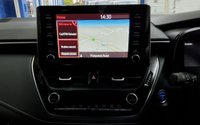 USED 2020 70 TOYOTA COROLLA 1.8 DESIGN 5d 121 BHP SAT NAV CAMERA HEATED SEATS GENUINE LOW MILES 1 OWNER TPYOTA WARRANTY TILL SEPT 2030