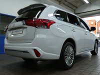 USED 2020 20 MITSUBISHI OUTLANDER 2.4 PHEV DYNAMIC 5d 222 BHP 4WD APP SAT NAV LEATHER HEATED SEATS REAR VIEW CAMERA 1 OWNER MITSUBISHI WARRANTY TILL MARCH 2025