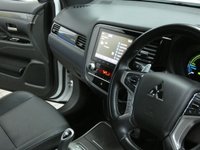 USED 2020 20 MITSUBISHI OUTLANDER 2.4 PHEV DYNAMIC 5d 222 BHP 4WD APP SAT NAV LEATHER HEATED SEATS REAR VIEW CAMERA 1 OWNER MITSUBISHI WARRANTY TILL MARCH 2025