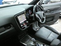USED 2020 20 MITSUBISHI OUTLANDER 2.4 PHEV DYNAMIC 5d 222 BHP 4WD APP SAT NAV LEATHER HEATED SEATS REAR VIEW CAMERA 1 OWNER MITSUBISHI WARRANTY TILL MARCH 2025