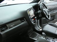 USED 2020 20 MITSUBISHI OUTLANDER 2.4 PHEV DYNAMIC 5d 222 BHP 4WD APP SAT NAV LEATHER HEATED SEATS REAR VIEW CAMERA 1 OWNER MITSUBISHI WARRANTY TILL MARCH 2025