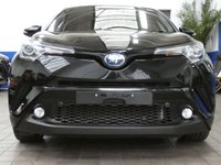 USED 2019 68 TOYOTA CHR 1.8 EXCEL 5d 122 BHP SAT NAV LEATHER HEATED SEATS REAR VIEW CAMERA PARKING SENSORS 1 OWNER SERVICE HISTORY 10 YR TOYOTA WARRANTY TILL FEB 2029