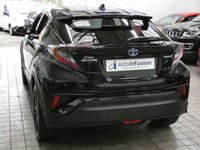 USED 2019 68 TOYOTA CHR 1.8 EXCEL 5d 122 BHP SAT NAV LEATHER HEATED SEATS REAR VIEW CAMERA PARKING SENSORS 1 OWNER SERVICE HISTORY 10 YR TOYOTA WARRANTY TILL FEB 2029
