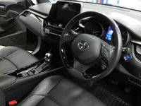 USED 2019 68 TOYOTA CHR 1.8 EXCEL 5d 122 BHP SAT NAV LEATHER HEATED SEATS REAR VIEW CAMERA PARKING SENSORS 1 OWNER SERVICE HISTORY 10 YR TOYOTA WARRANTY TILL FEB 2029