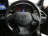 USED 2019 68 TOYOTA CHR 1.8 EXCEL 5d 122 BHP SAT NAV LEATHER HEATED SEATS REAR VIEW CAMERA PARKING SENSORS 1 OWNER SERVICE HISTORY 10 YR TOYOTA WARRANTY TILL FEB 2029
