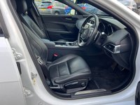 USED 2019 19 JAGUAR XE 2.0 R-SPORT 4d 198 BHP 