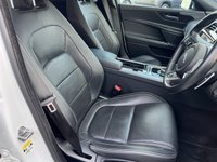 USED 2019 19 JAGUAR XE 2.0 R-SPORT 4d 198 BHP 