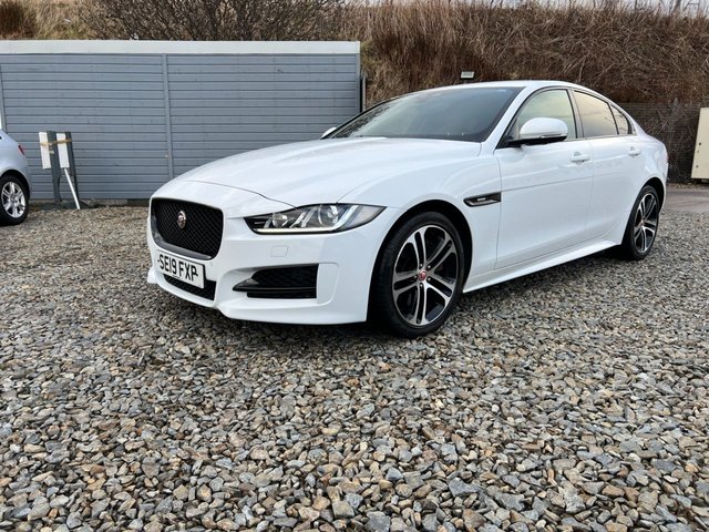2019 19 Jaguar Xe 2.0 R-SPORT 4d 198 BHP