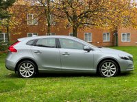 USED 2012 62 VOLVO V40 1.6 D2 SE LUX NAV 5d 113 BHP 