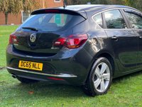 USED 2015 65 VAUXHALL ASTRA 2.0 SRI CDTI S/S 5d 163 BHP 