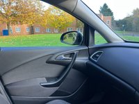 USED 2015 65 VAUXHALL ASTRA 2.0 SRI CDTI S/S 5d 163 BHP 