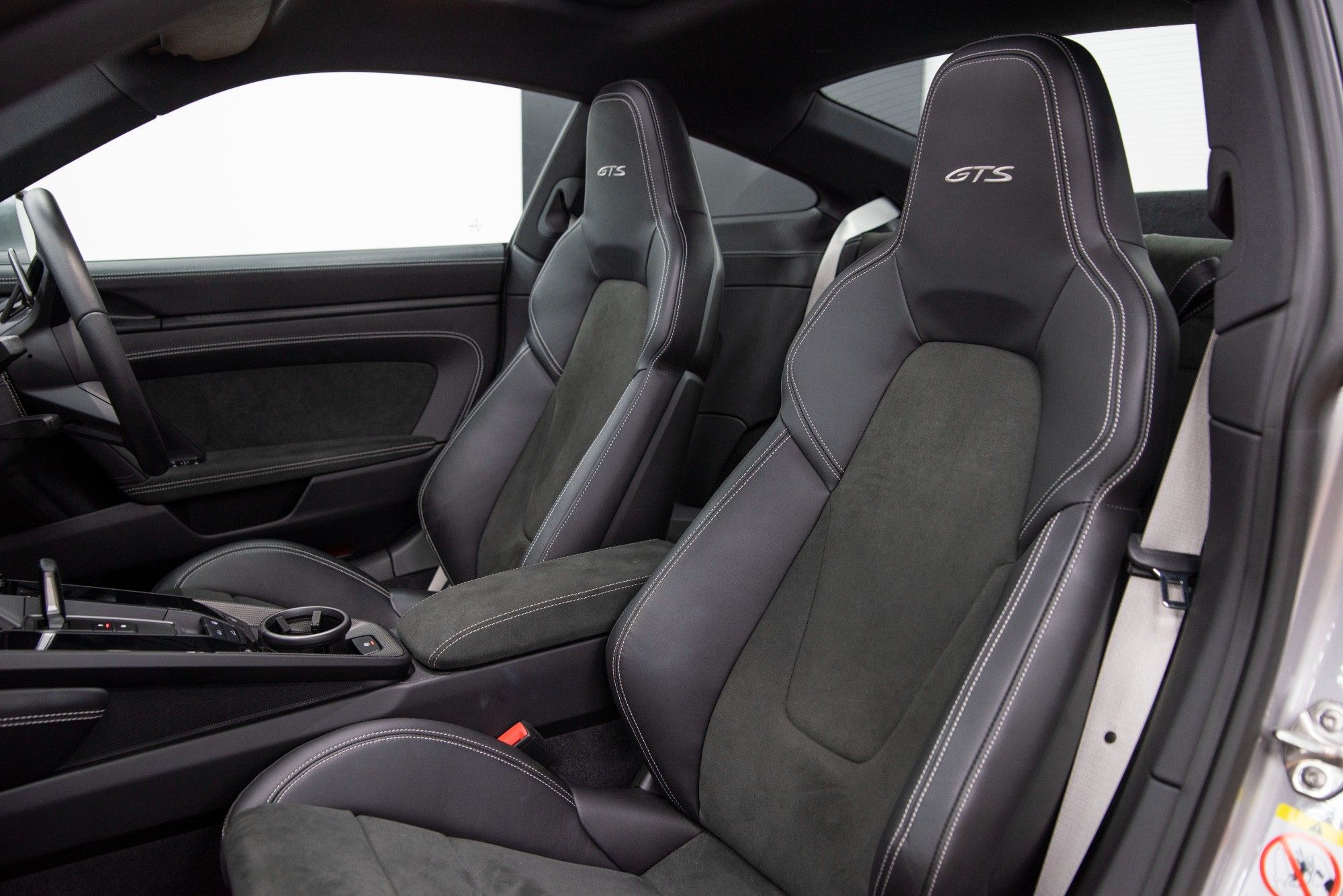 USED 2022 22 PORSCHE 911 3.0 CARRERA GTS 