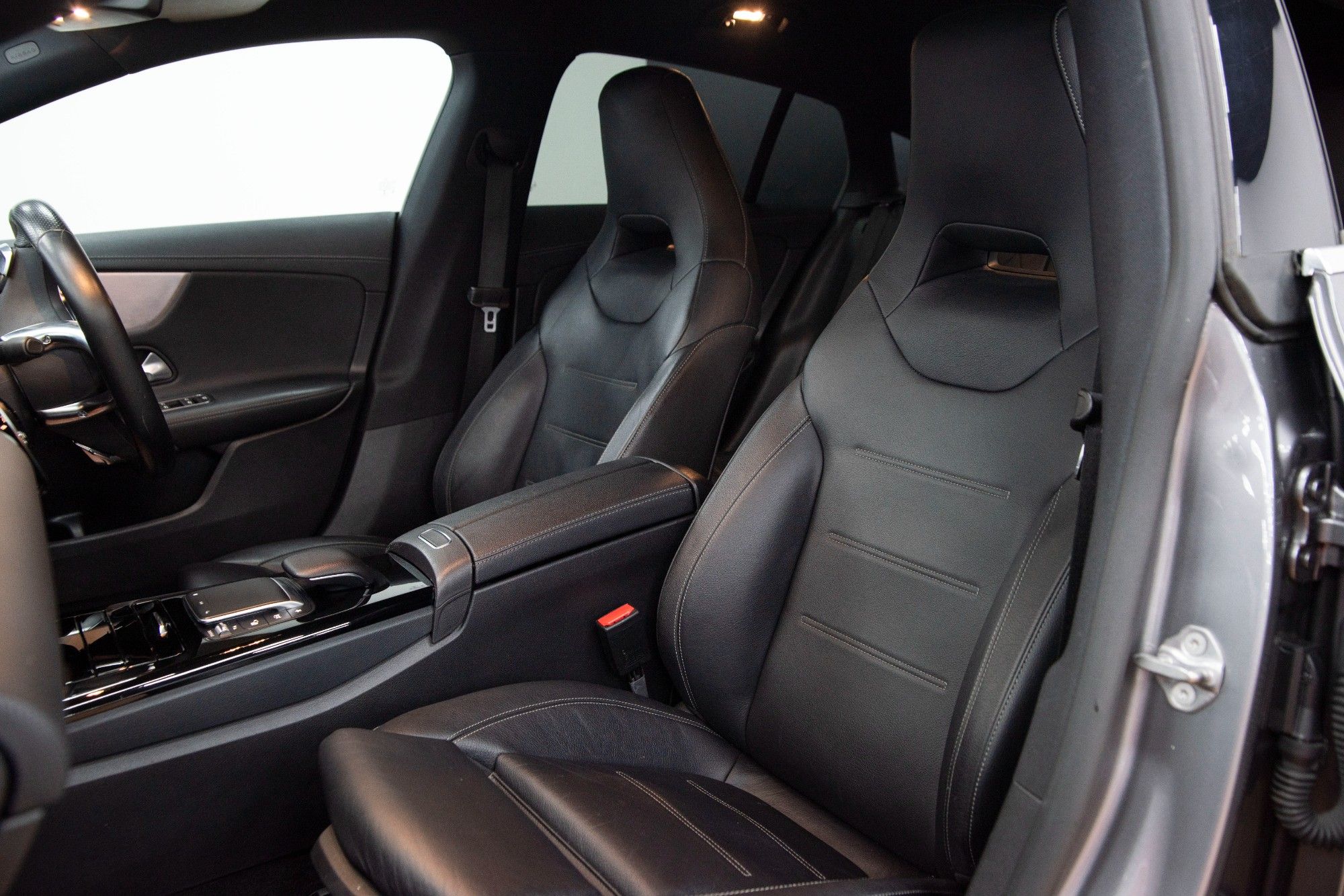 USED 2020 20 MERCEDES-BENZ CLA 1.3 CLA 200 AMG LINE 