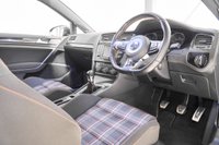 USED 2016 65 VOLKSWAGEN GOLF 2.0 GTI LAUNCH 3d 218 BHP +NATIONWIDE DELIVERY AVAILABLE+