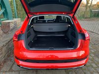 USED 2019 69 AUDI E-TRON QUATTRO LAUNCH EDITION 5d 403 BHP STUNNING 'LAUNCH EDITION'  AUDI E-TRON 55 QUATTRO AUTOMATIC ELECTRIC SUV 5DR - ZERO ROAD TAX !!!! - BIG SPEC COSTING IN EXCESS OF &pound;85000.00 WHEN WAS NEW - 21 INCH ALLOYS - TWIN ELEC GLASS ROOF - HEADS UP DISPLAY - FULL PREMIUM HEATED VALCONA LEATHER SPORTS SEATS - 1 FORMER KEEPER - SERVICE HISTORY