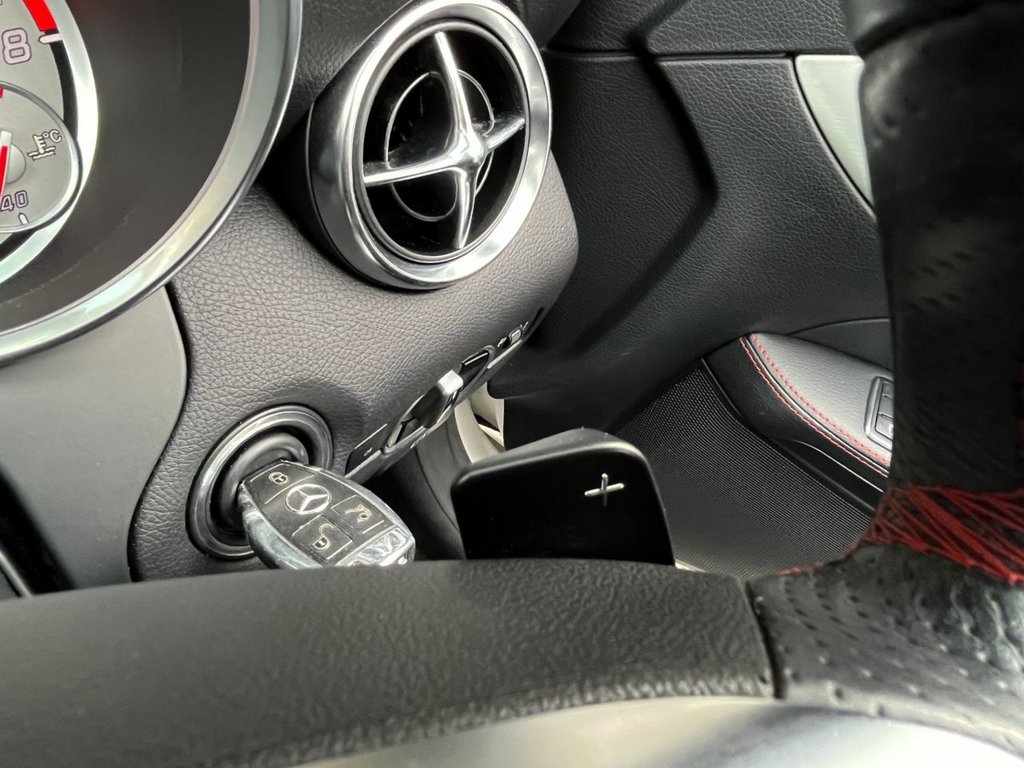USED 2012 12 MERCEDES-BENZ SLK 1.8 SLK200 BLUEEFFICIENCY AMG SPORT 2d 184 BHP 
