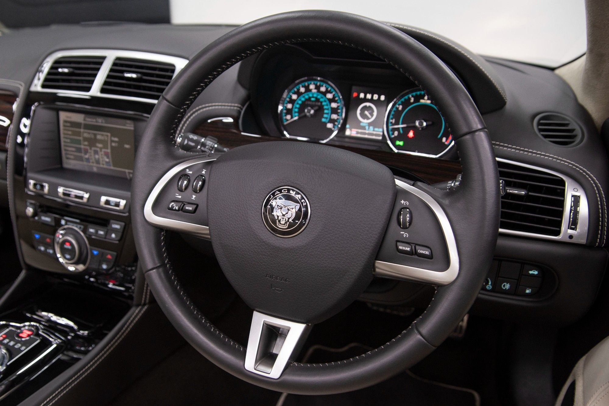 USED 2014 14 JAGUAR XK 5.0 SIGNATURE 