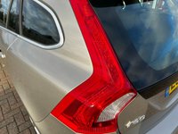 USED 2013 63 VOLVO V60 1.6 D2 SE NAV 5d 113 BHP SATELITTE NAVIGATION - BLUETOOTH HANDSFREE - DAB RADIO - USB INTERFACE - CLIMATE CONTROL - REAR PARKING SENSORS