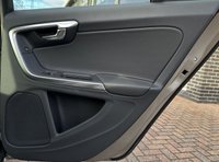 USED 2013 63 VOLVO V60 1.6 D2 SE NAV 5d 113 BHP SATELITTE NAVIGATION - BLUETOOTH HANDSFREE - DAB RADIO - USB INTERFACE - CLIMATE CONTROL - REAR PARKING SENSORS