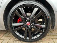 USED 2014 14 JAGUAR XF 3.0 D V6 R-SPORT SPORTBRAKE 5d 240 BHP SATELITTE NAVIGATION - BLUETOOTH HANDSFREE - 20" ALLOY WHEELS - JAGUAR SMART KEY - TINTED WINDOWS - 7" COLOUR TOUCH SCREEN - XENON HEADLIGHTS - REAR PARKING CAMERA