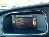 USED 2018 18 VOLVO V40 2.0 T3 R-DESIGN NAV PLUS 5d 150 BHP SATELLITE NAVIGATION - BLUETOOTH HANDSFREE - DAB RADIO - 17&rdquo; IXION ALLOY WHEELS - REAR PARKING CAMERA - REAR PARK ASSIST - CRUISE CONTROL