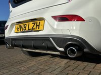 USED 2018 18 VOLVO V40 2.0 T3 R-DESIGN NAV PLUS 5d 150 BHP SATELLITE NAVIGATION - BLUETOOTH HANDSFREE - DAB RADIO - 17&rdquo; IXION ALLOY WHEELS - REAR PARKING CAMERA - REAR PARK ASSIST - CRUISE CONTROL