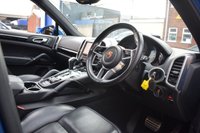 USED 2017 17 PORSCHE CAYENNE 4.1 D V8 S TIPTRONIC S 5d 379 BHP PAN ROOF / BOSE / ACC / PDLS
