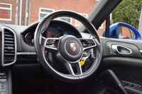 USED 2017 17 PORSCHE CAYENNE 4.1 D V8 S TIPTRONIC S 5d 379 BHP PAN ROOF / BOSE / ACC / PDLS