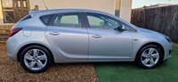 USED 2015 65 VAUXHALL ASTRA 2.0 SRI CDTI S/S 5d 163 BHP 