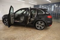 USED 2013 63 PORSCHE CAYENNE 3.0 D V6 TIPTRONIC 5d 245 BHP GREAT PRESTIGE MAKE AND MODEL CAR AT A FANTASTIC PRICE
