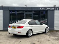 USED 2013 63 BMW 3 SERIES 2.0 320D LUXURY 4d 184 BHP HEAD UP DISPLAY + HEATED SEATS + CRUISE CONTROL + PRO NAV + PADDLE SHIFTS + REAR SENSORS