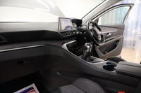 USED 2019 69 PEUGEOT 3008 1.2 PURETECH S/S ALLURE 5d 129 BHP Stunning condition, 3 services completed and 1 previous owner