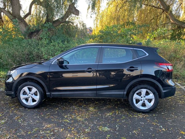 View our NISSAN QASHQAI