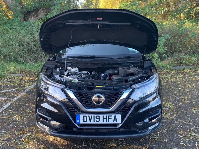 View our NISSAN QASHQAI