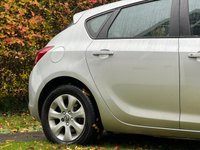 USED 2014 63 VAUXHALL ASTRA 1.7 DESIGN CDTI ECOFLEX S/S 5d 110 BHP 